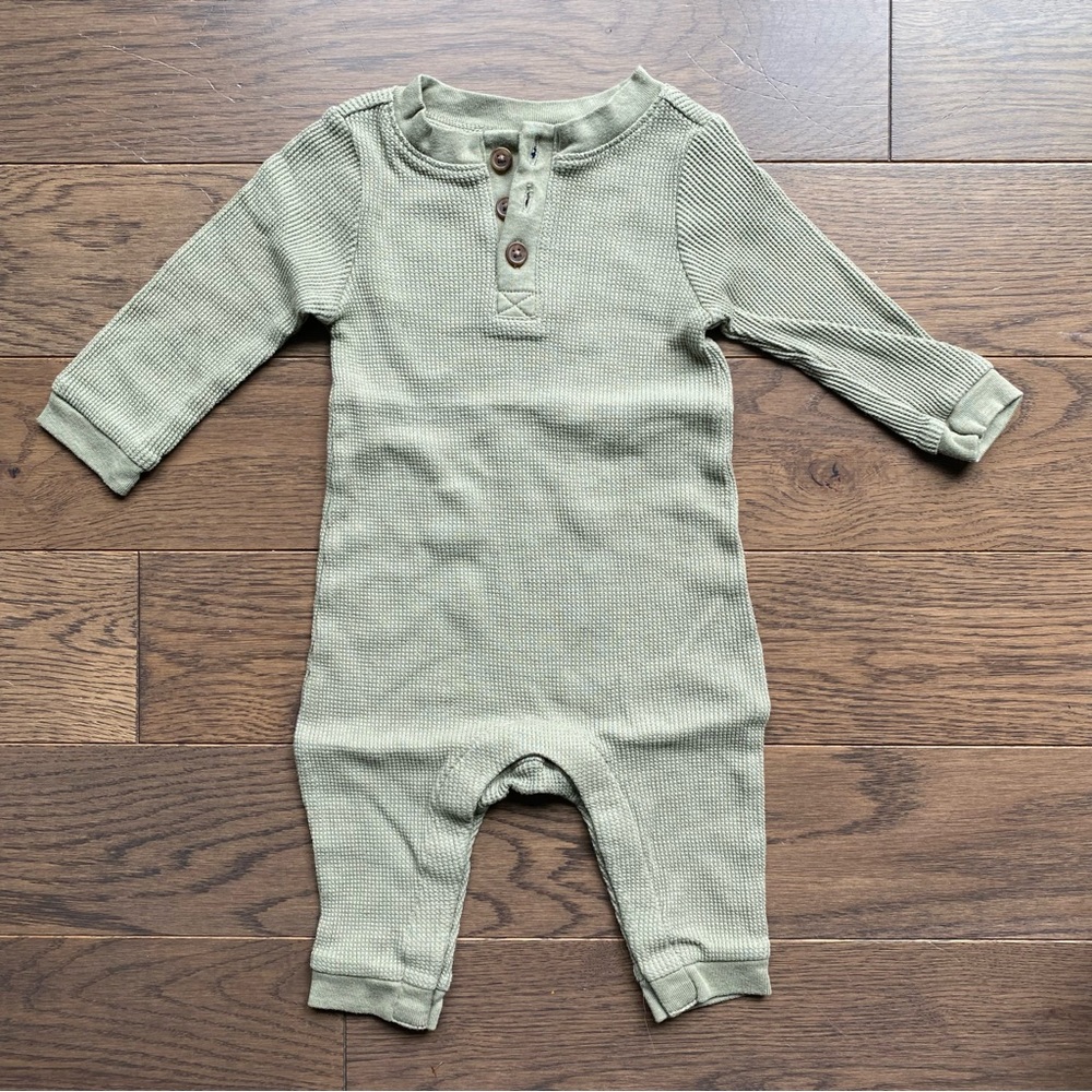 Old Navy Green Waffle Henley 3-6 Months